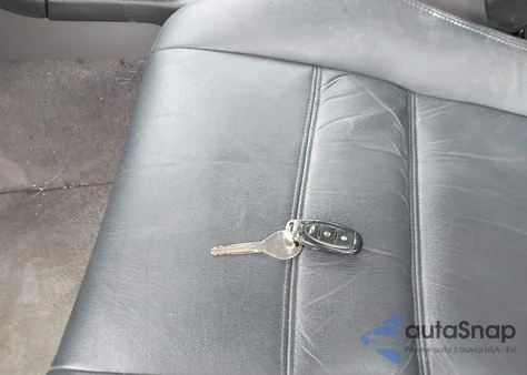 2001 Subaru Legacy L from USA, damaged, VIN 4S3BH635717302048